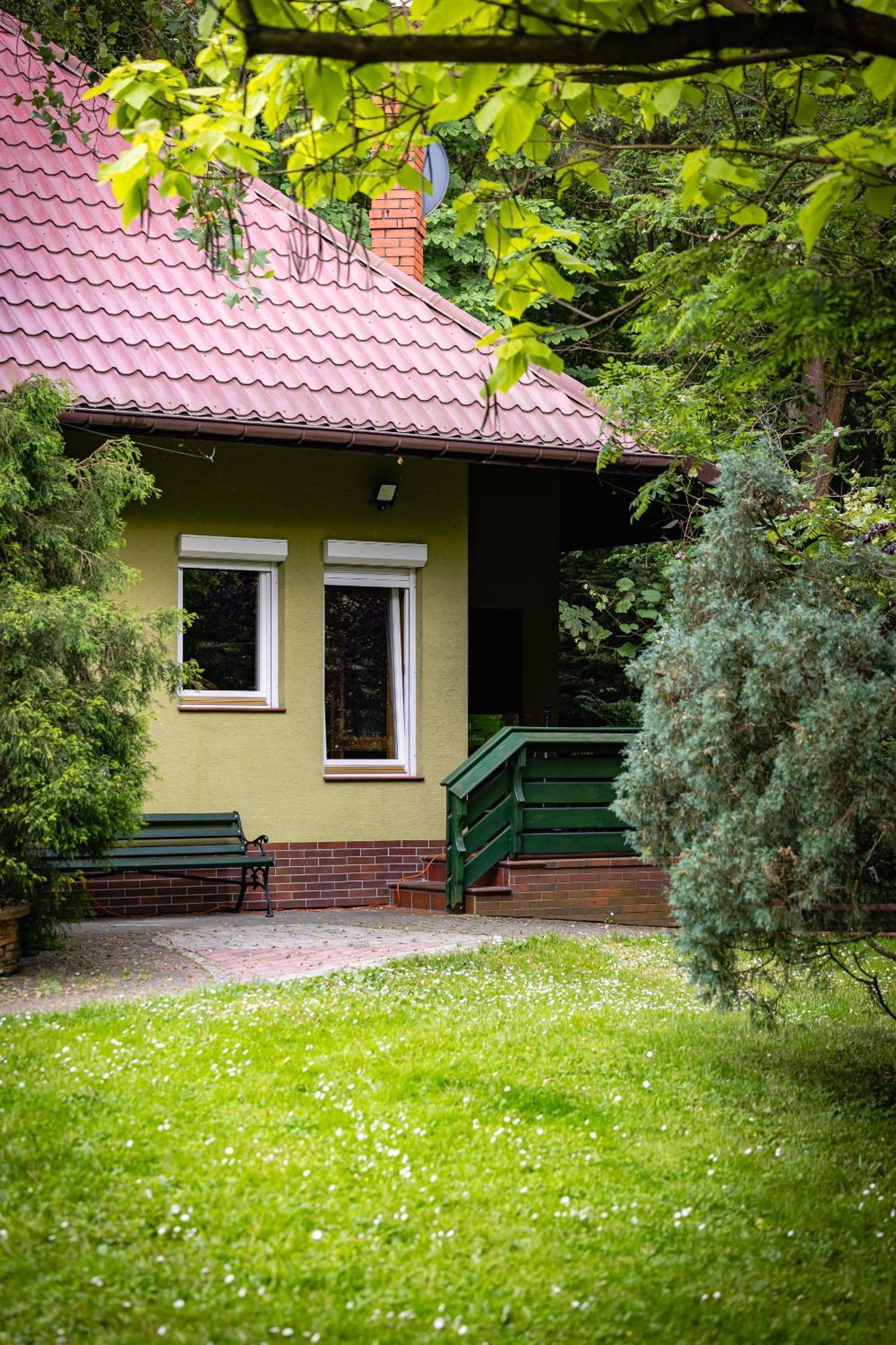 Dom Nad Stawem Villa Rakszawa ภายนอก รูปภาพ